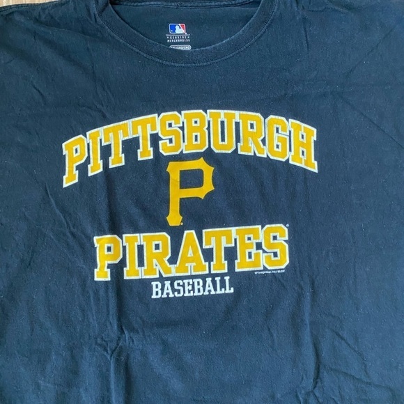 Vintage Genuine Merchandise Pittsburgh Pirates Baseball T-Shirt - Picture 3 of 4